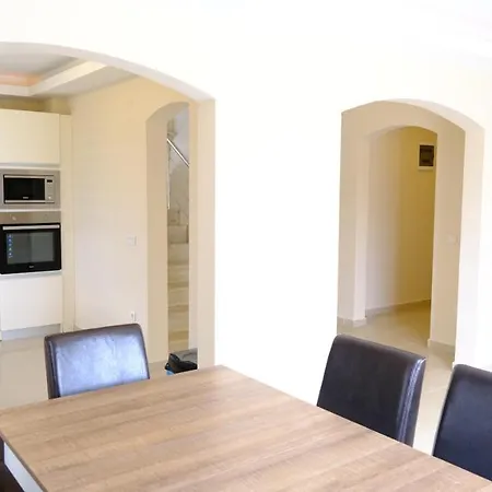 Villa Bluehomes Private Pool 4 Bedrooms