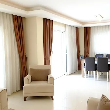 Bluehomes Private Pool 4 Bedrooms *